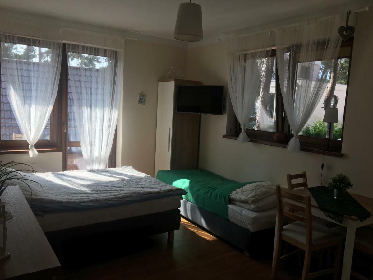 Sosnowa Mila - Domy I Apartamenty Поберово Екстериор снимка