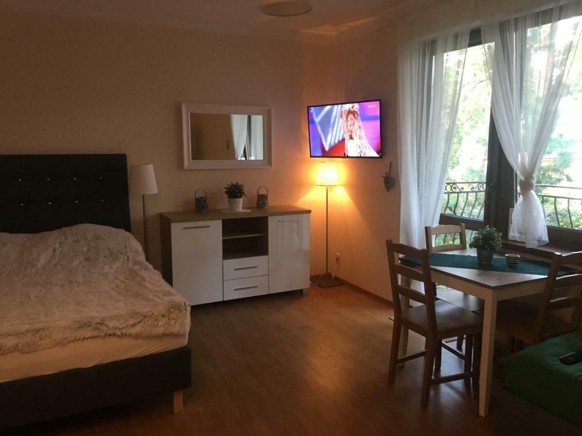 Sosnowa Mila - Domy I Apartamenty Поберово Екстериор снимка