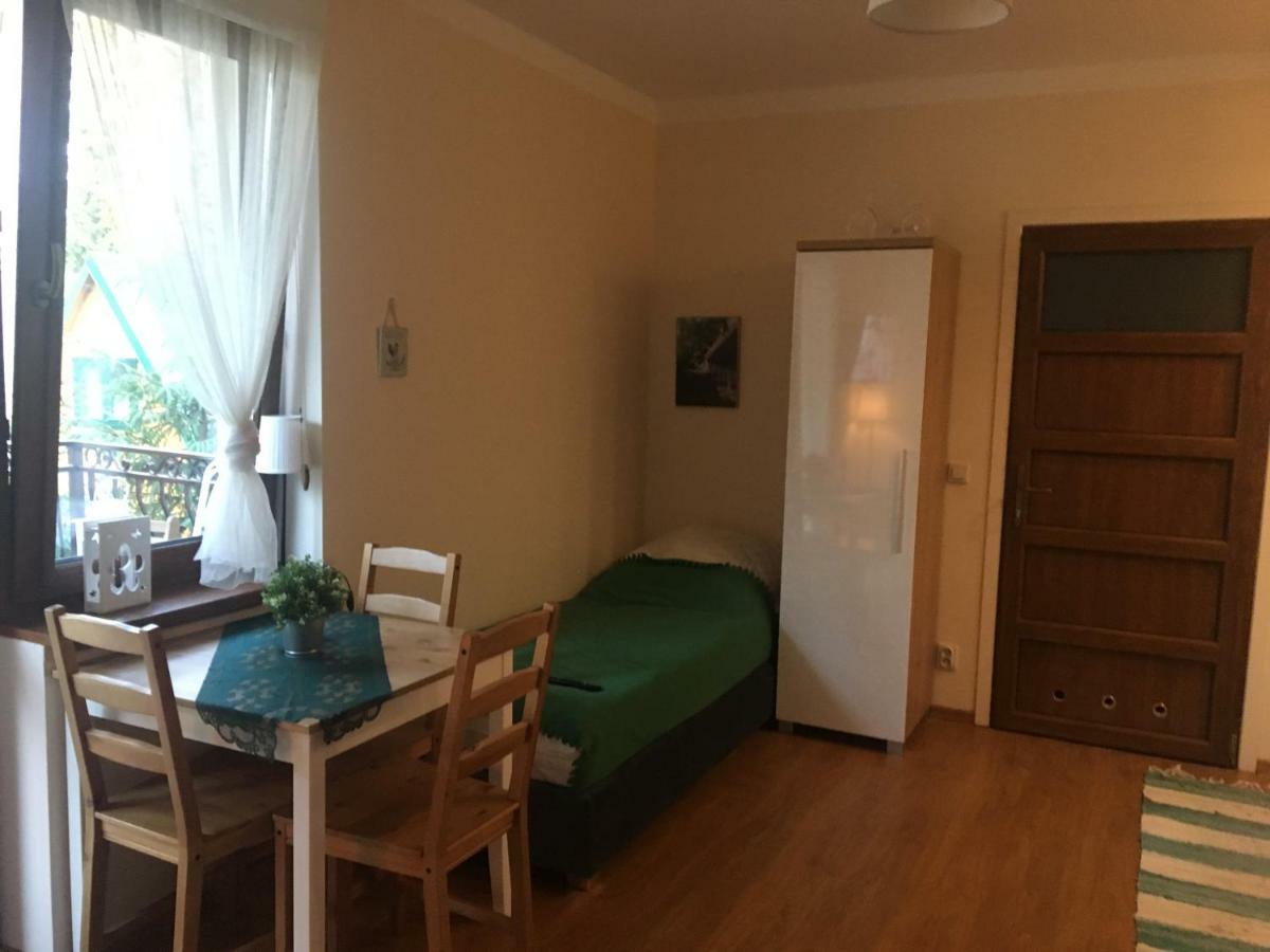 Sosnowa Mila - Domy I Apartamenty Поберово Екстериор снимка